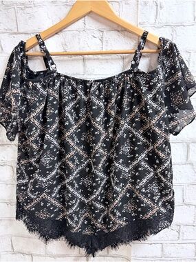 Black Floral Cold Shoulder Blouse with Lace Hem